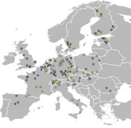 Karte Europas mit verschiedenfarbigen Punkten für die Hauptbaumart des Bestandes an der Station.