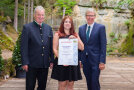 (v. l.) Dr. Michael Karrer, Referatsleiter im Landwirtschaftsministerium, Schönberger Marion, Rain, Gemüsebau, Hermann Berchtenbreiter, Präsident des Bayerischen Gärtnerei-Verbandes