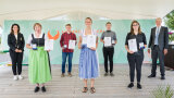 Gruppenbild der Meisterpreisträger Fachrichtung Staudengärtnerei und Zierpflanzenbau