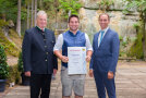 (v. l.) Dr. Michael Karrer, Referatsleiter im Landwirtschaftsministerium, Nikol Wolfgang, Erbendorf, Baumschule, Volker Stewens, Bund deutscher Baumschulen, Landesverband Bayern e. V.