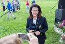 Ministerin beim Interview (Foto: Hauke Seyfarth/StMELF)