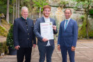 (v. l.) Dr. Michael Karrer, Referatsleiter im Landwirtschaftsministerium, Gramsch Moritz	, Marktredwitz, Baumschule, Volker Stewens, Bund deutscher Baumschulen, Landesverband Bayern e. V.