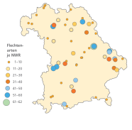 Umrisskarte von Bayern mit farbigen, kreisförmigen Markierungen