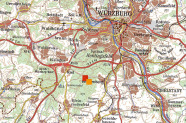 Kartenausschnitt nahe Würzburg auf dem die Lage der Bestands- und Freilandmessstelle eingezeichnet sind.
