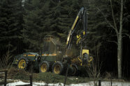 Harvester auf Straße