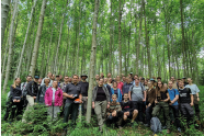 Gruppenbild in der Samenplantage